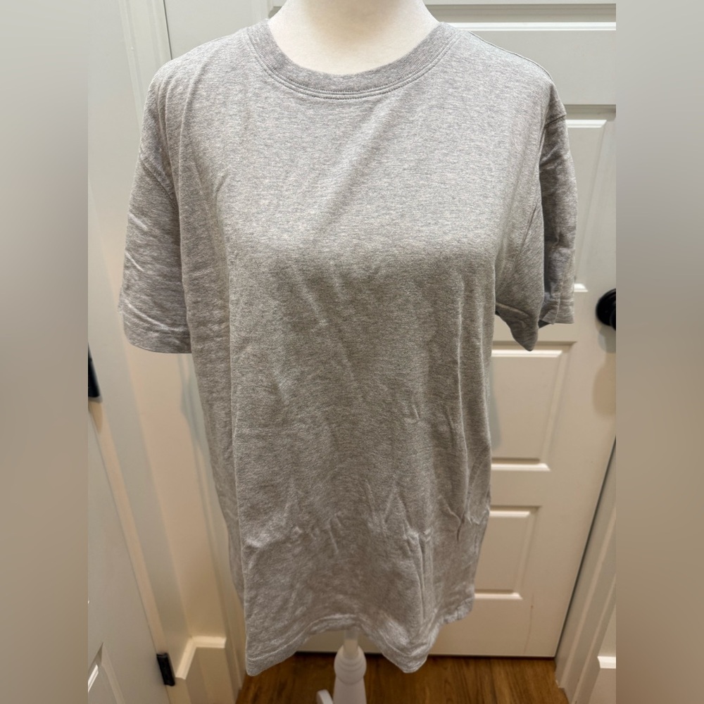 Lands' End. Classic Cotton T-Shirt. Heather Gray. Size Medium (10-12).